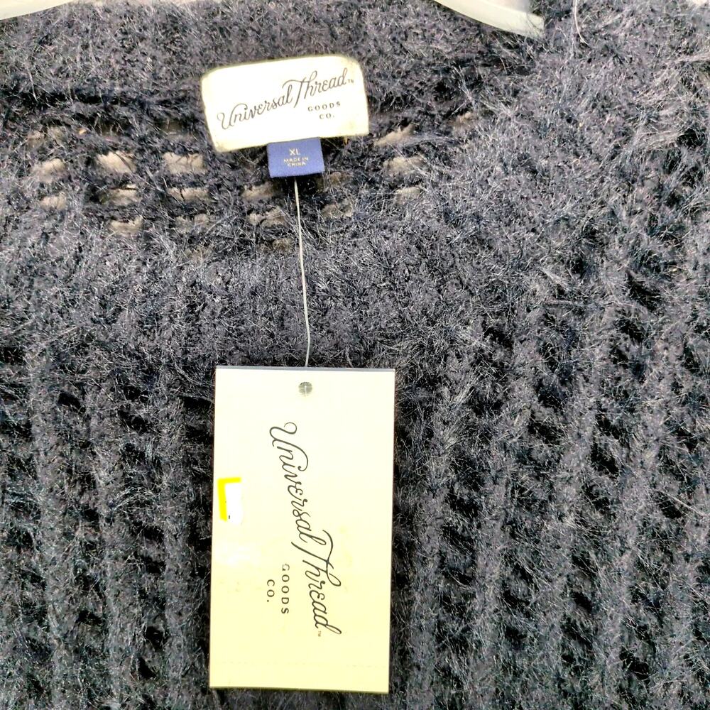 NWT Universal Thread Black Fuzzy Open Chunky Knit… - image 6